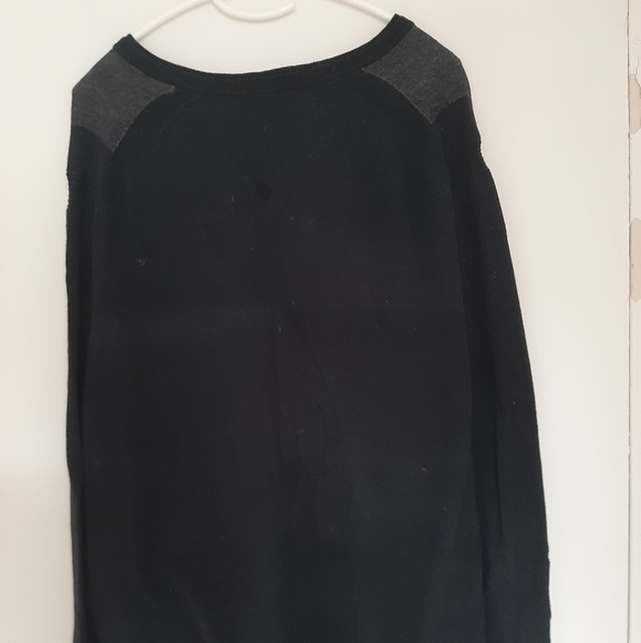 Black and Gray Guess XL mens Sweater - Picture 5 of 11